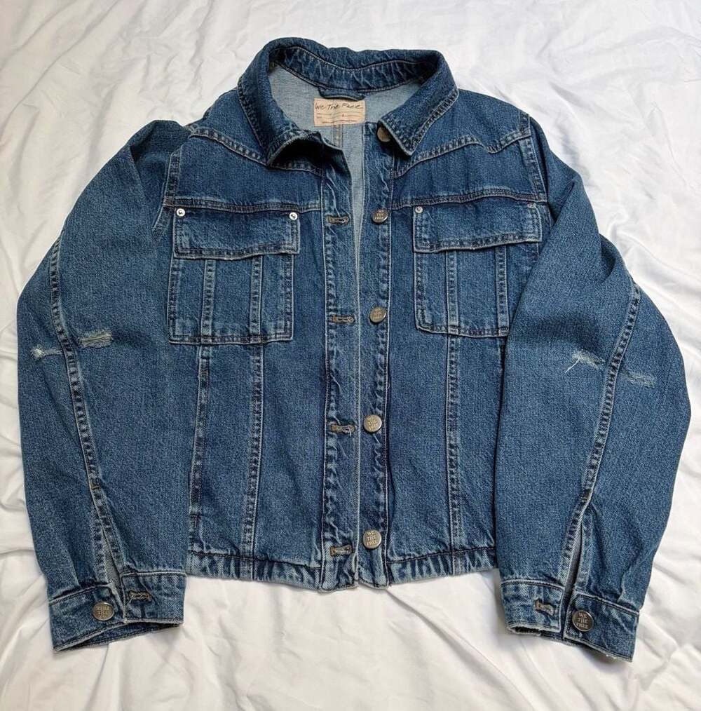 We The Free Jade Denim Jacket Size L Blue Cotton Distressed